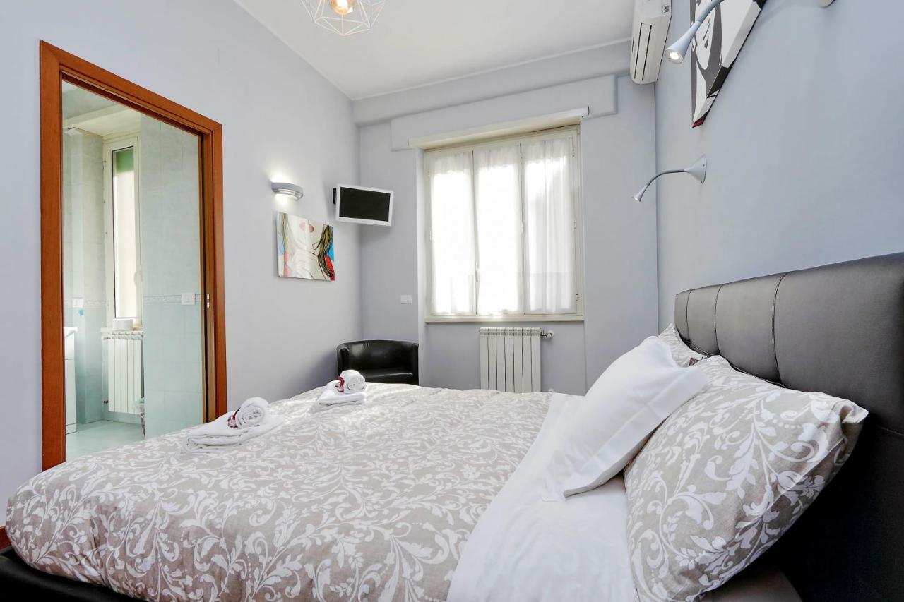 Sapphire Apartment *